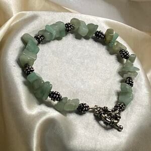 Vintage Green Jade Chip Bracelet Ornate Silver Tone Toggle Clasp